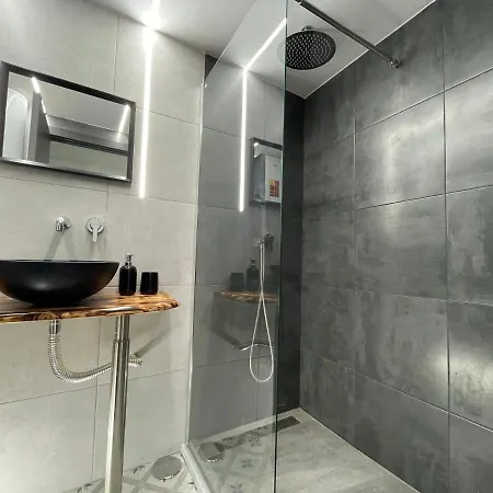 Jl 1 Y 2 Apartamento