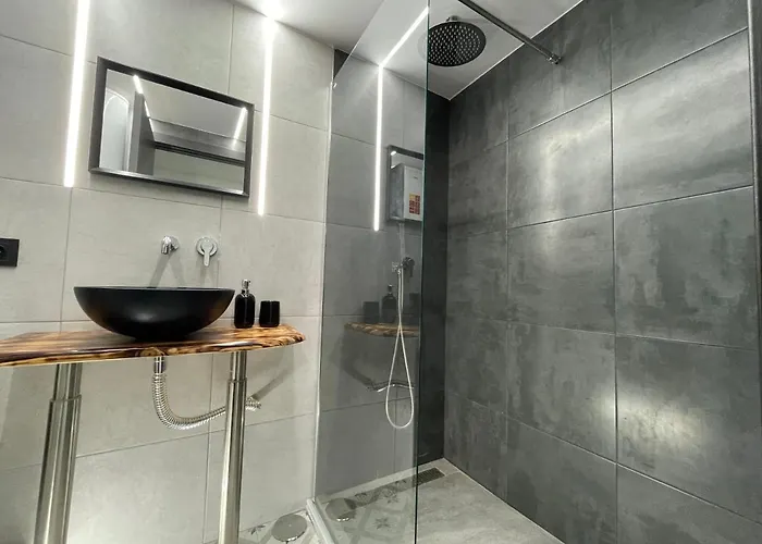 Jl 1 Y 2 Apartamento